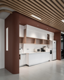 辦公室裝修中的“隔斷設(shè)計(jì)”技巧：用靈活隔斷