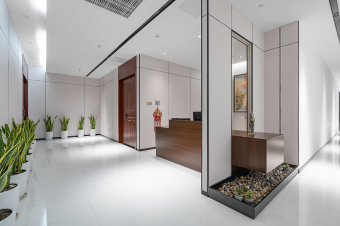 辦公室裝修中的“成本控制”技巧：打造高性?xún)r(jià)